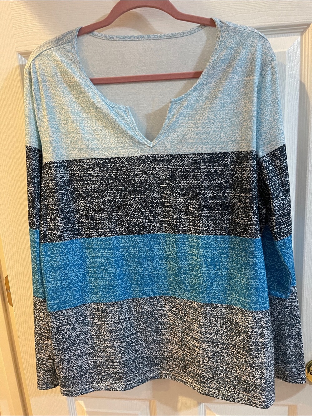 Women’s lightweight V-Neck Knit Top in Light Blue, Teal & Black